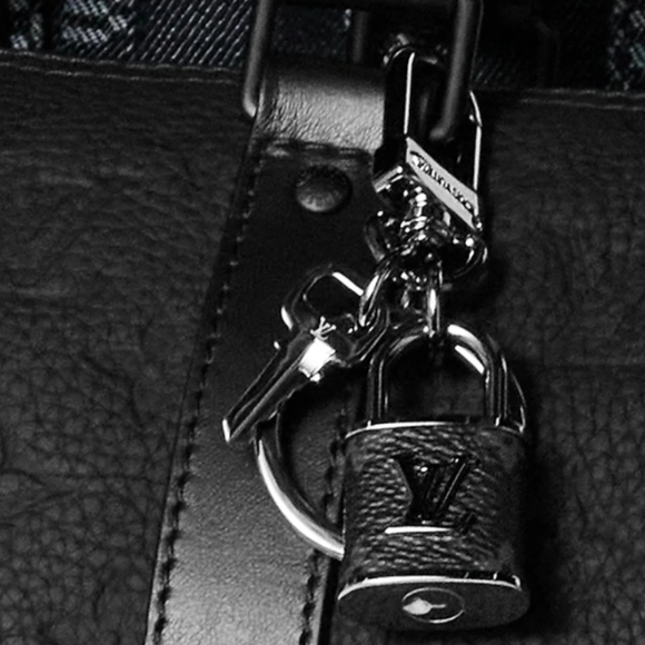 New! The LV Lock Bag Charm & Key Holder - Picture 3 of 3